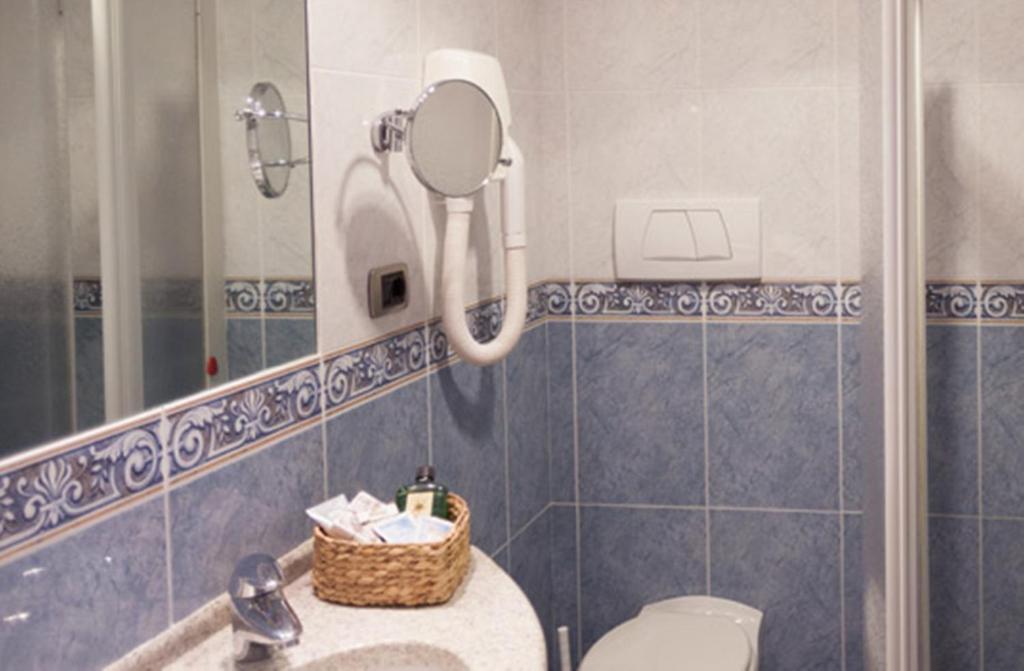 Hotel Bologna Bardolino Værelse billede